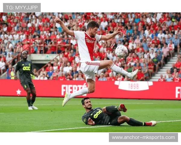 阿贾克斯反击效率惊人，球队战术革新引发关注